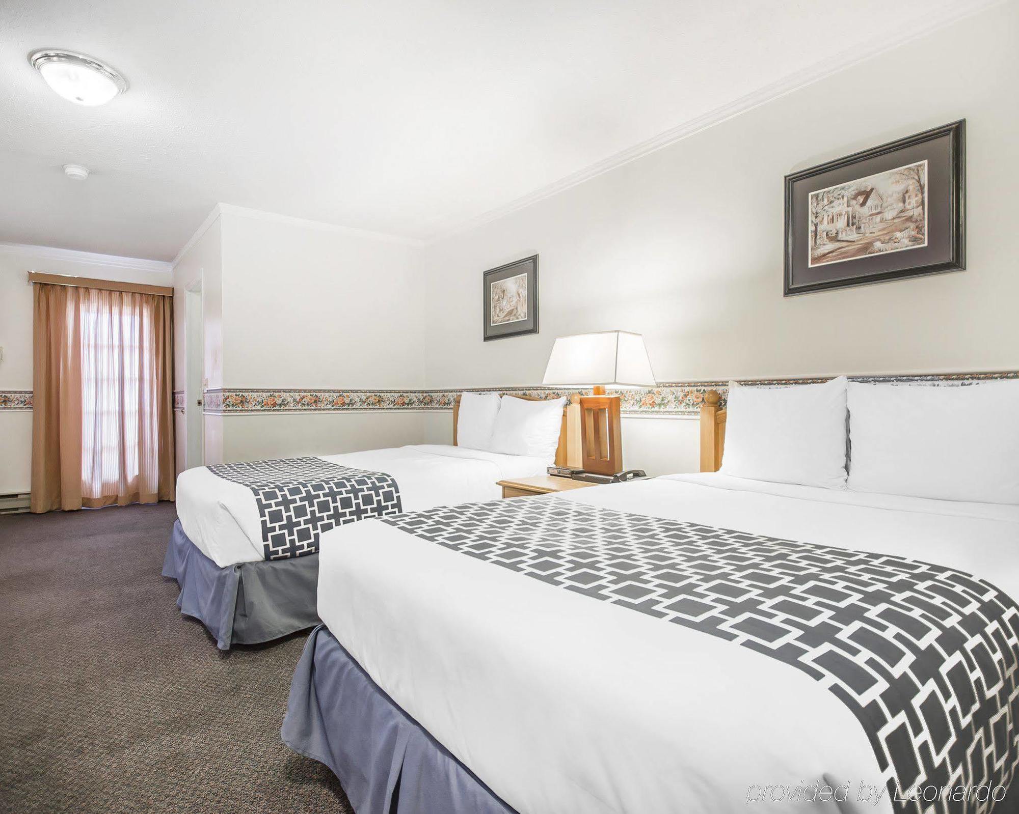 Econolodge - Kelowna Luaran gambar